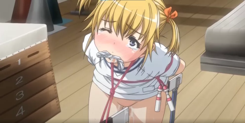 She can't do anything but endure the punishment by kazeita