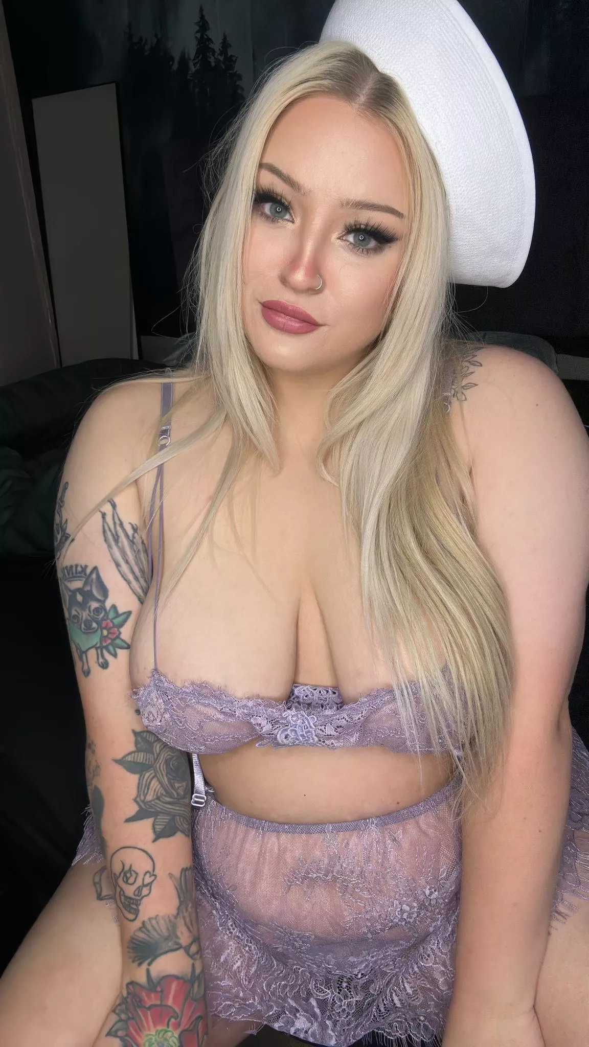 What’s your first impression on my body? posted by blondekittycattt
