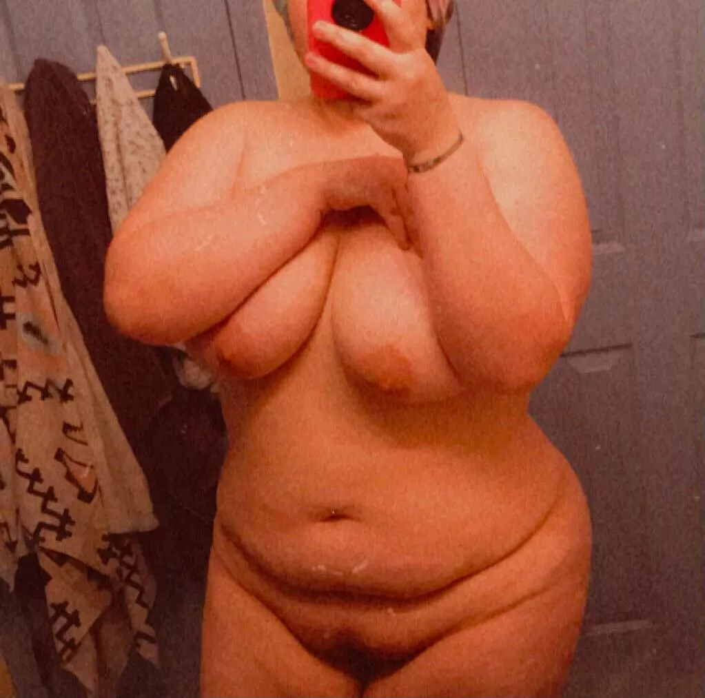 Wish I found a man to use me posted by AutumnHexen