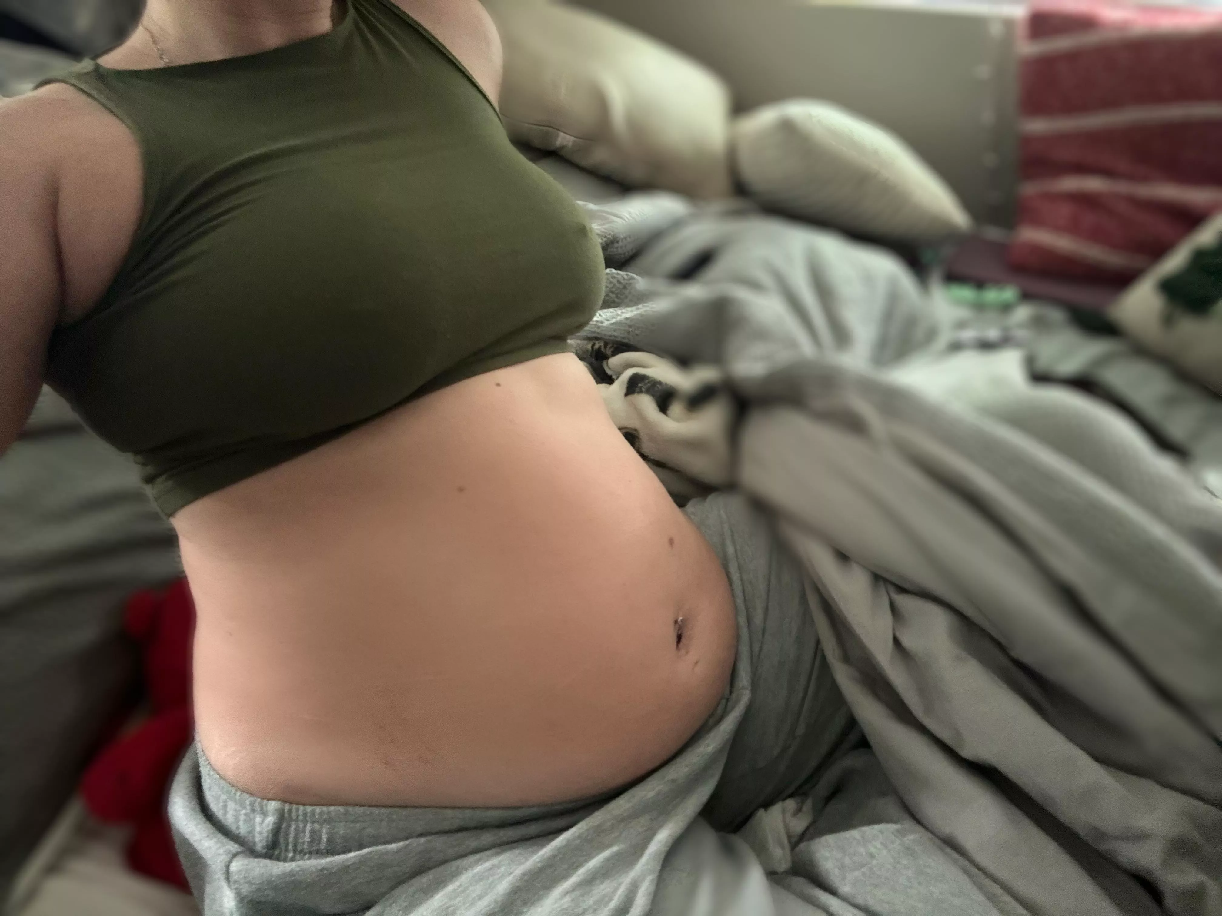 Woke up this morning w some new tiger stripes ✨🖤🤰🏻 posted by bellagirlsbelly