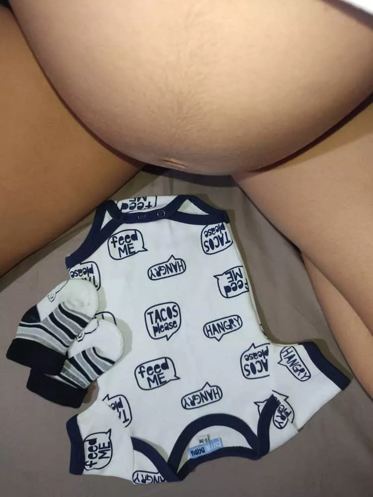 would you accept pregnant nudes from me 👿😍 posted by seri1111