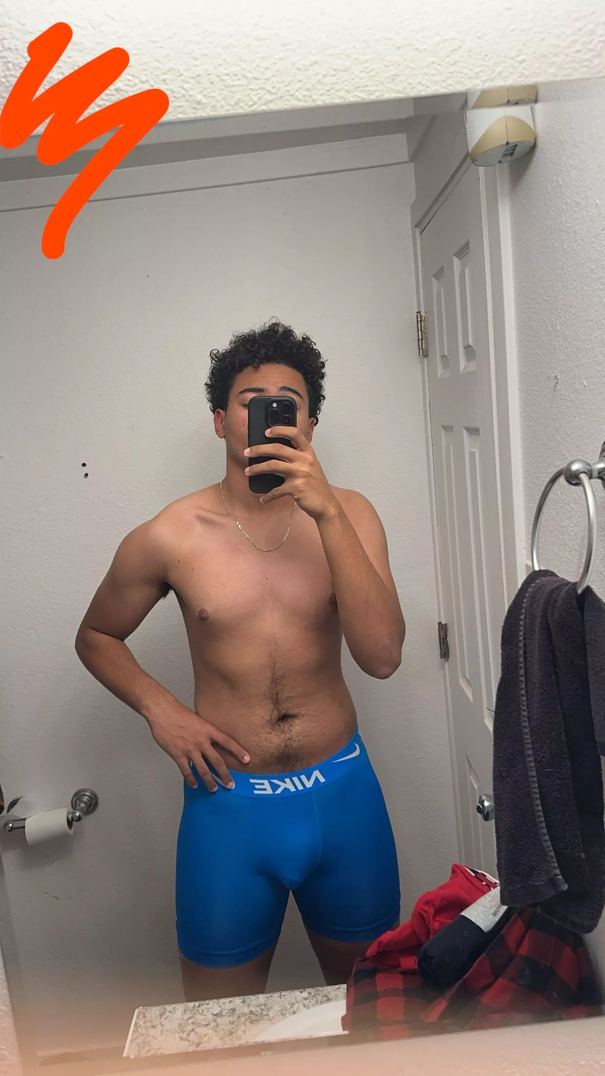 19, college bro, older guys hmu. Sc: vxprz.kj posted by NoNeedleworker2687