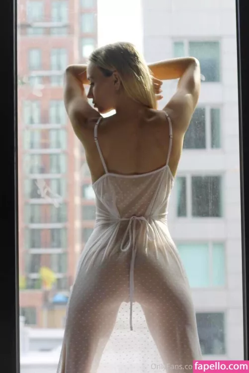 Anastasia Vegilates by Ninjhetto