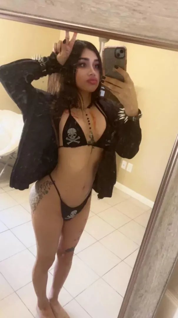 Casual bikini pic for the day 😇 by sadkittyprincess69