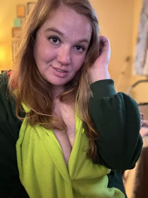 Cozy onesie selfies >>>>> by joyxstix