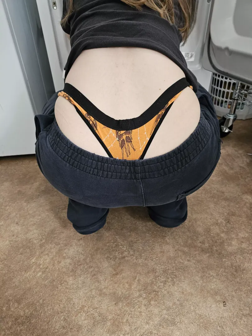 Doing my chores like a good girl posted by SisterSleeze