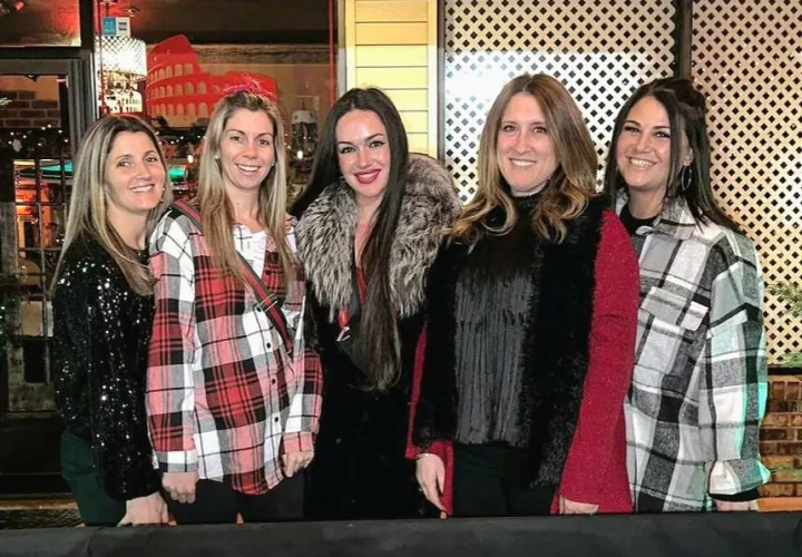 Five local hot moms💯🔥 by CountDannyKoker77