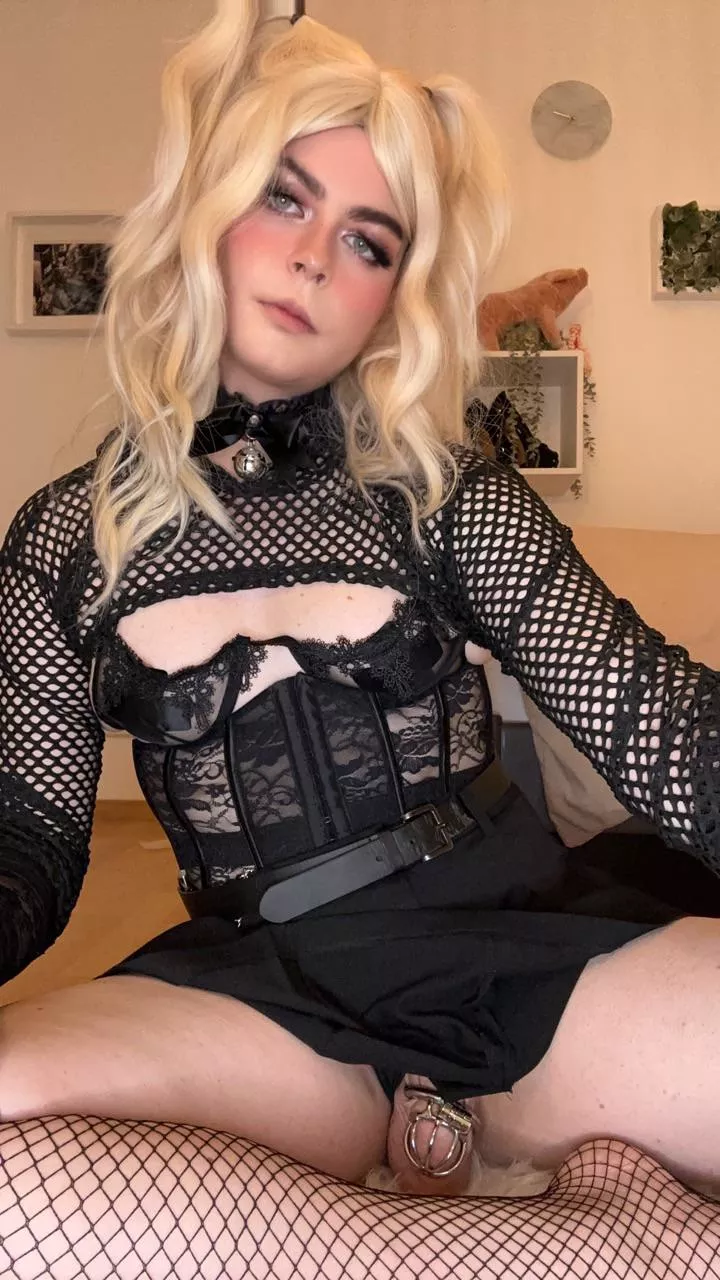 Good sissies stay locked until their little cocks become tiny and useless - how am I doing? posted by bby__nina