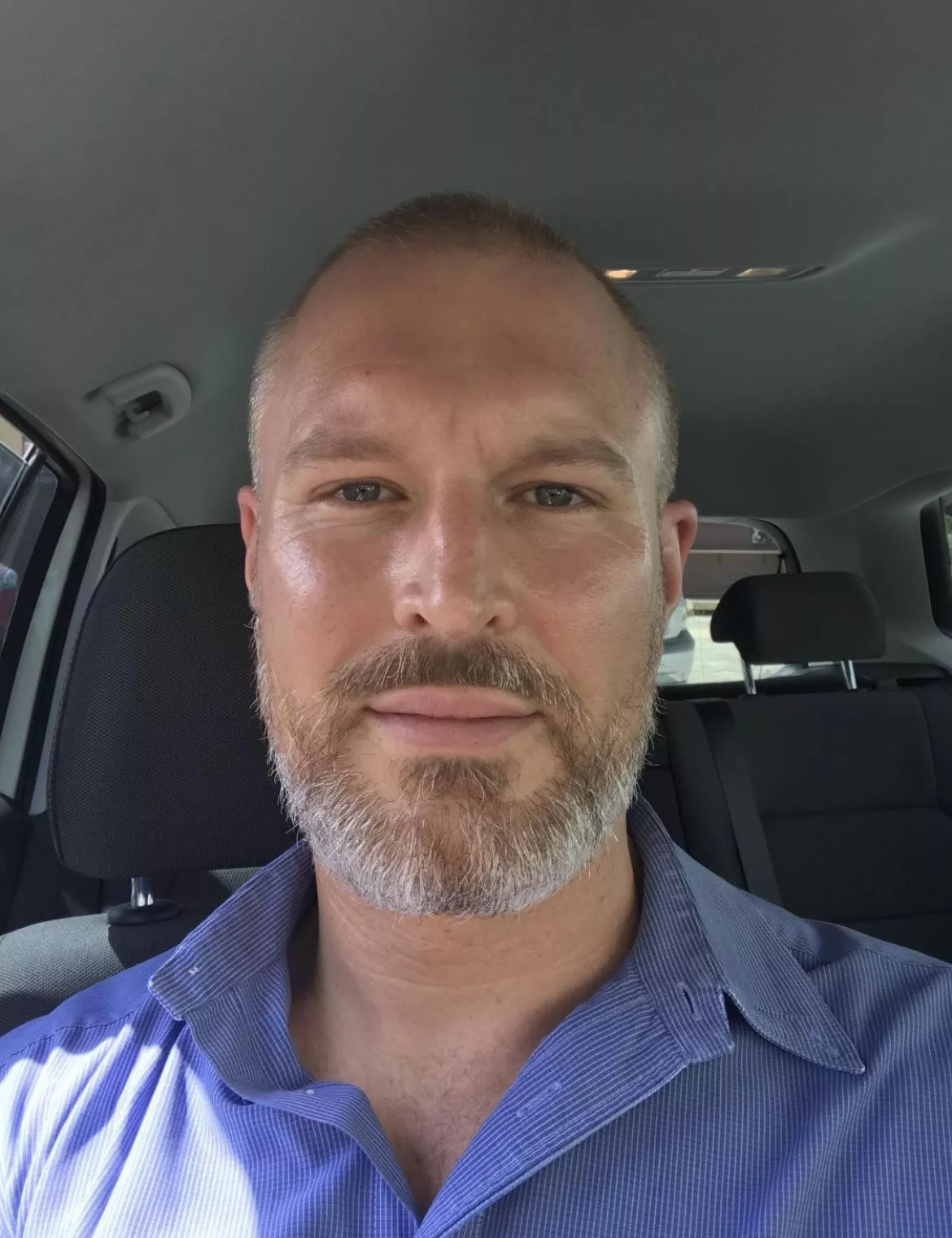 Hello 👋🏼 anyone fancy a chat? I don’t bite 😝 posted by Mr_sunshine80