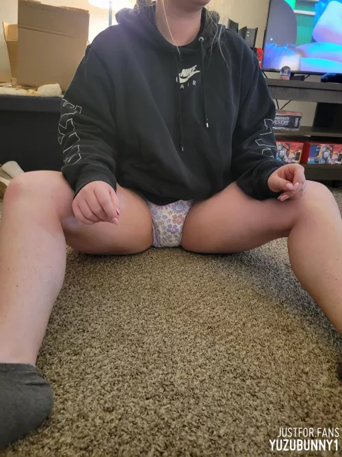 im gunna leak in these 😪 by acuteacorn