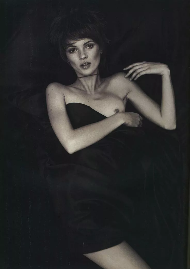 Kate Moss | The Face magazine September 1992 | ph. Mario Sorrenti // {Happy 50th Birthday, Kate!} posted by poisson-iv