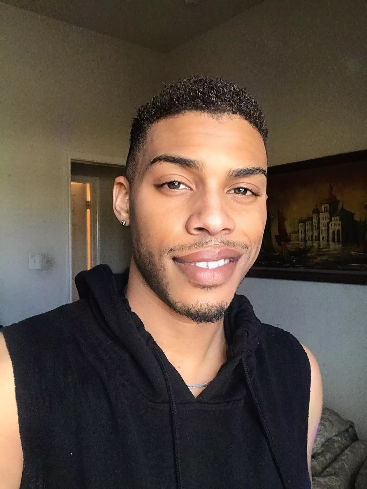 My last pic in a fake army jacket seemed to upset some of you guys. Sorry about that.🤷🏽‍♂️ Hope you guys all have a great day. posted by TheKingsFlyness323