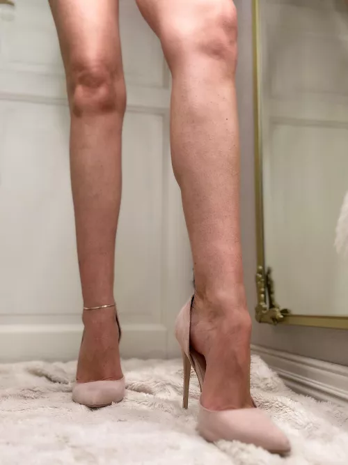 Perfect office heels by Footish_ann