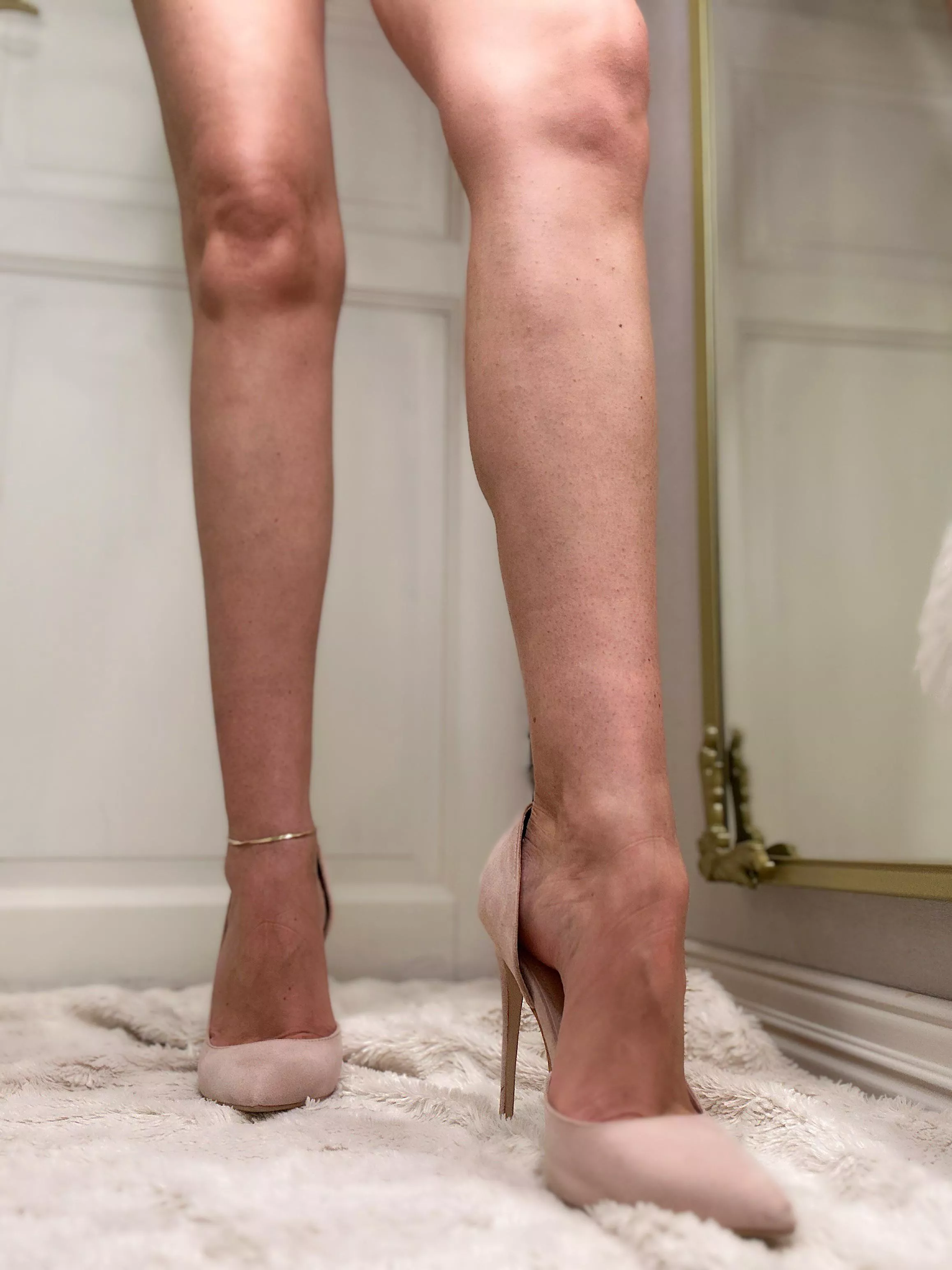 Perfect office heels posted by Footish_ann