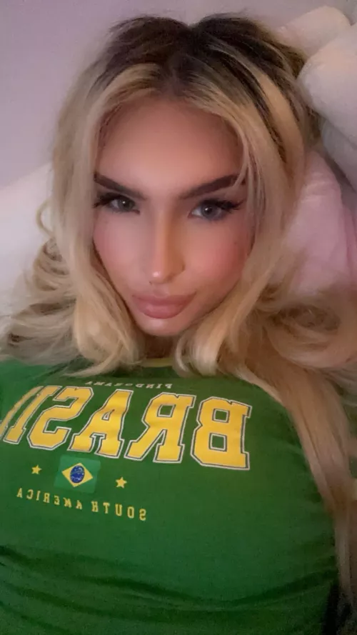 Say yes if you'd take me on a date by Kenzie_Tazanna