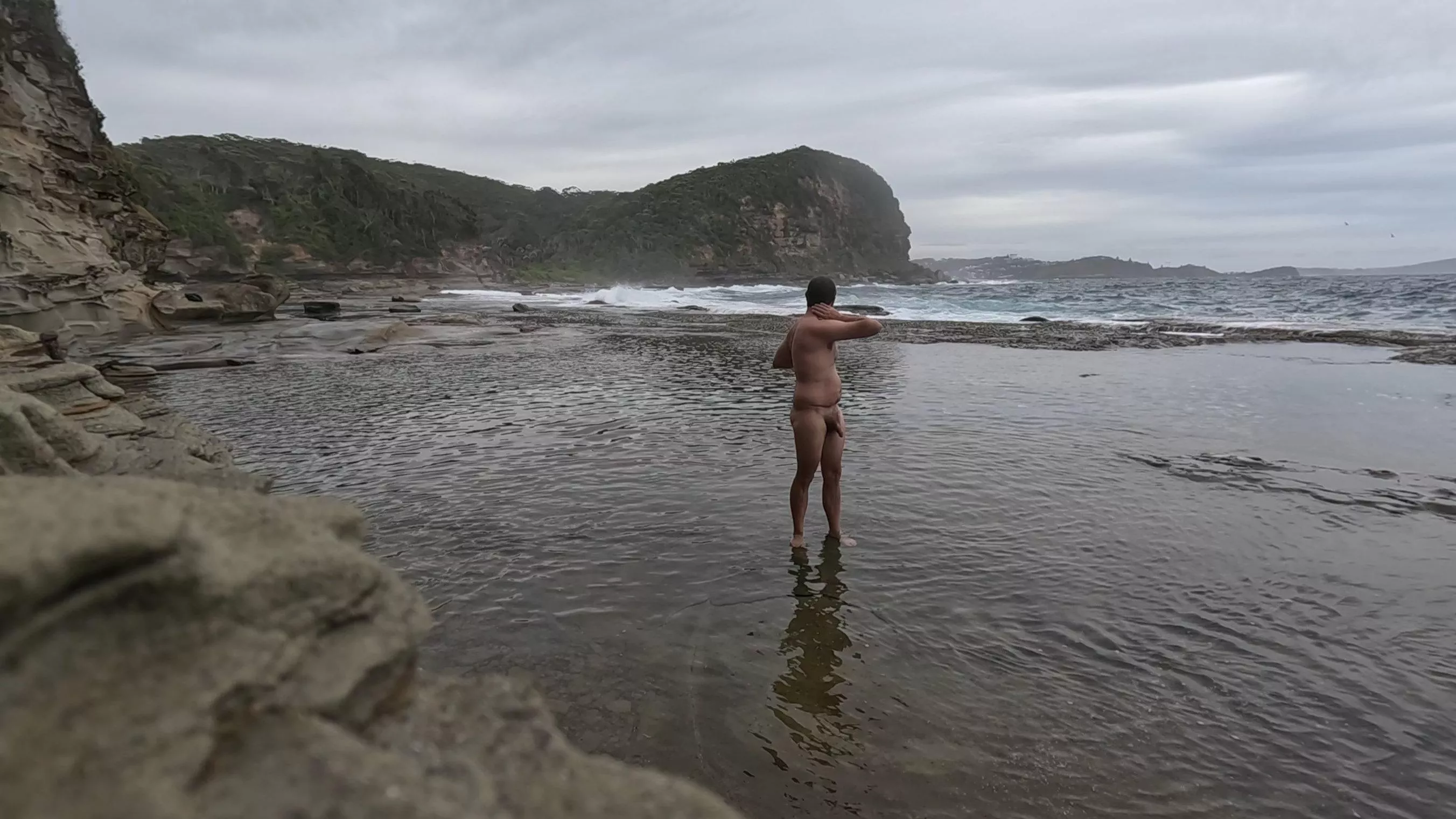 Turn around. posted by nnthrowaway92828