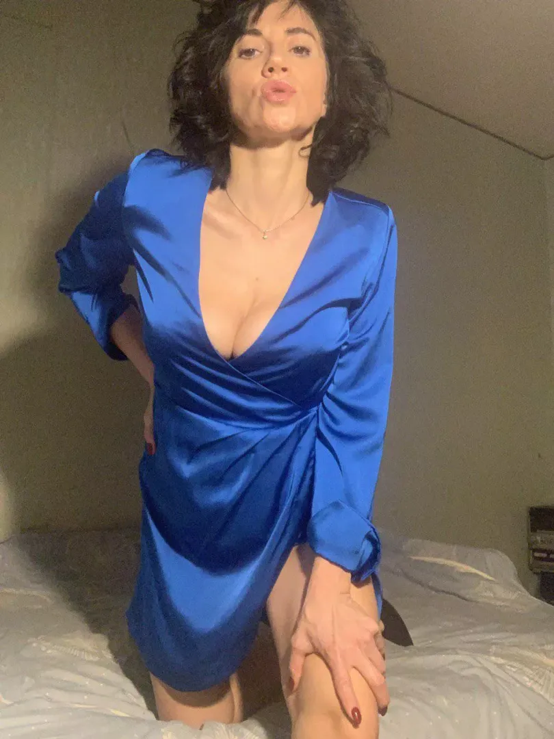 Wanna see more of me by misslena856