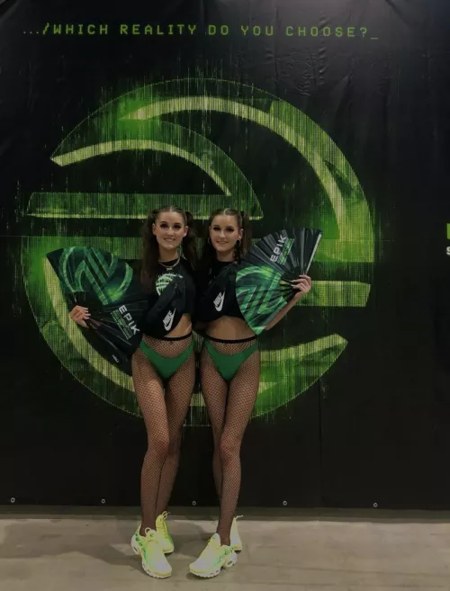 We're bratty mean girls, can you handle it? by tegrzs