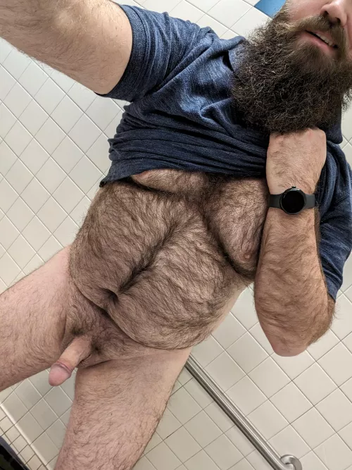 Your friendly neighborhood IT guy is in the office... You know that means ignoring them tickets and taking nudes all day in the bathroom. 😏😁 by BeardedAnonnn