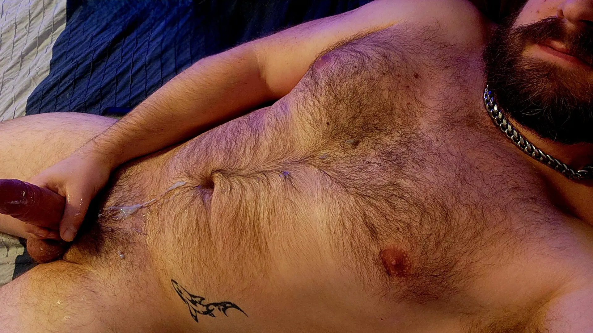 (33) shot all up my stomach, honey spilt 🍯 posted by chromegoldhorse