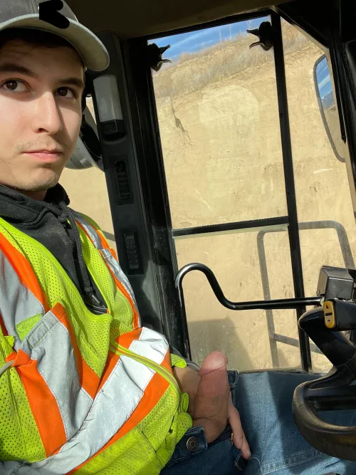 Another day at work. Check my profile for more ! by Zamazk