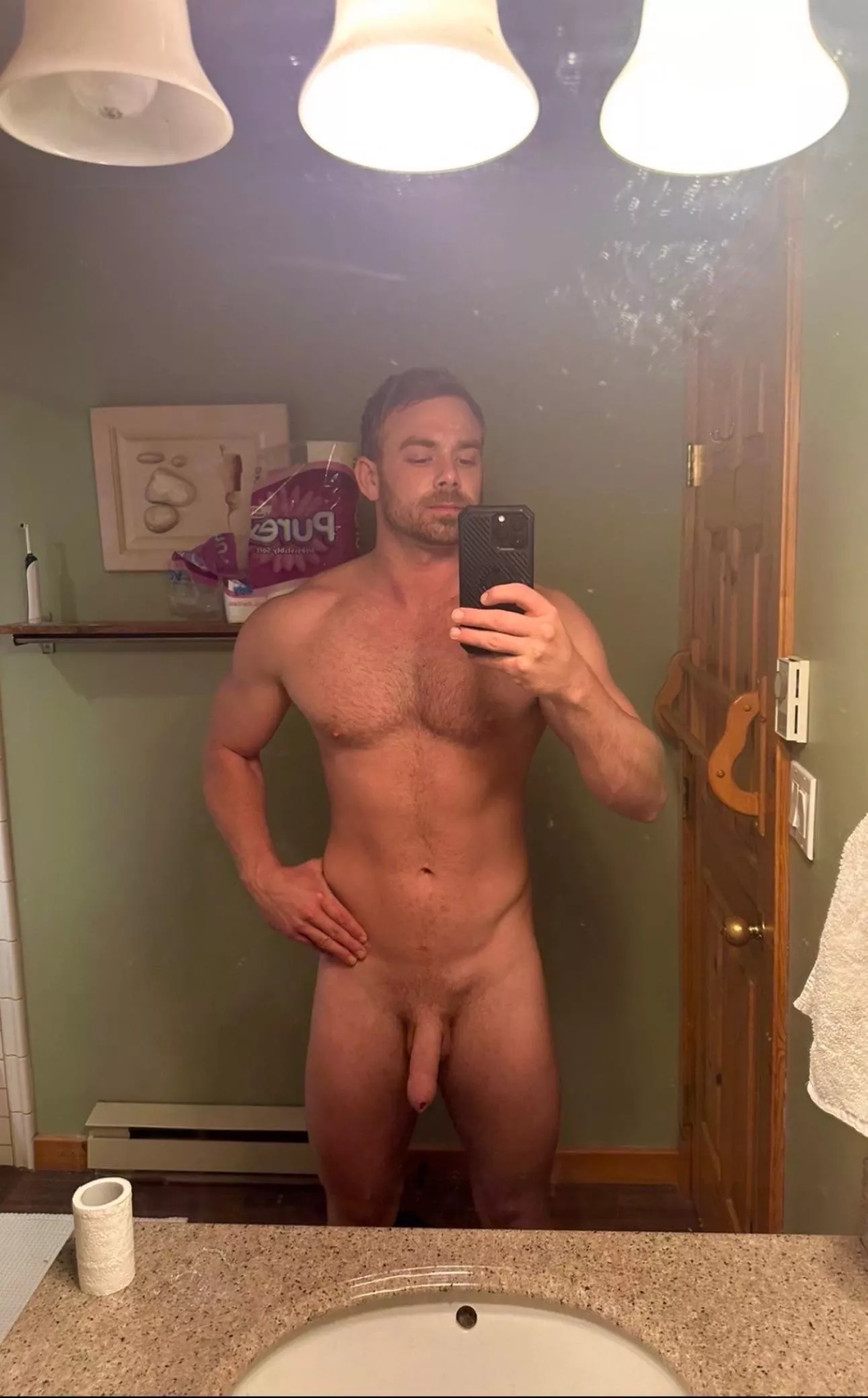 Aussie - 6ft1 28(M) 7.5in 200lb posted by VenusHunter33