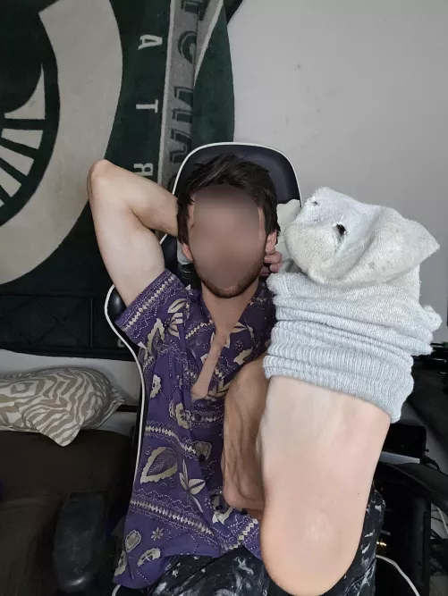 Be mine? by KingOverYouXXX