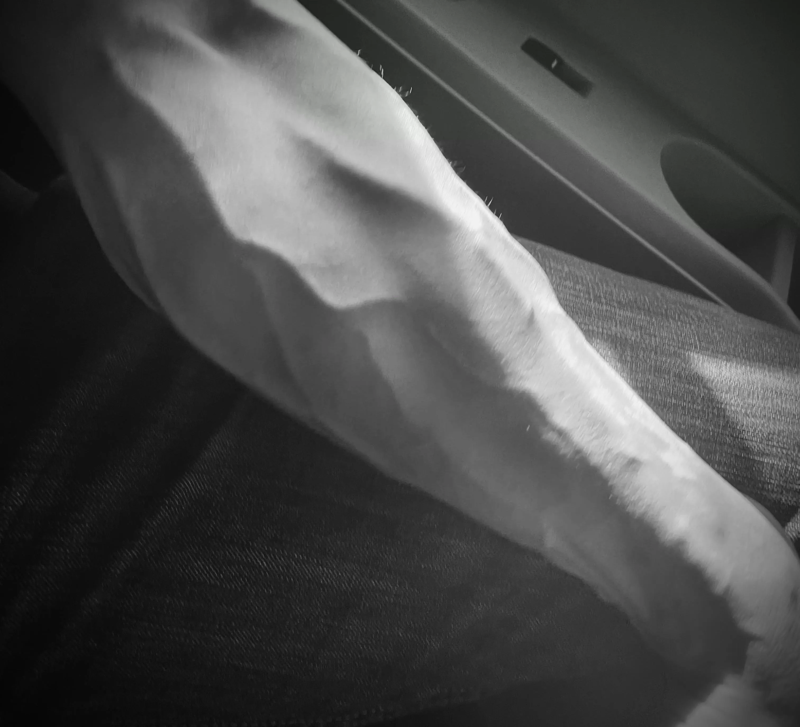 Black & white posted by isittheip