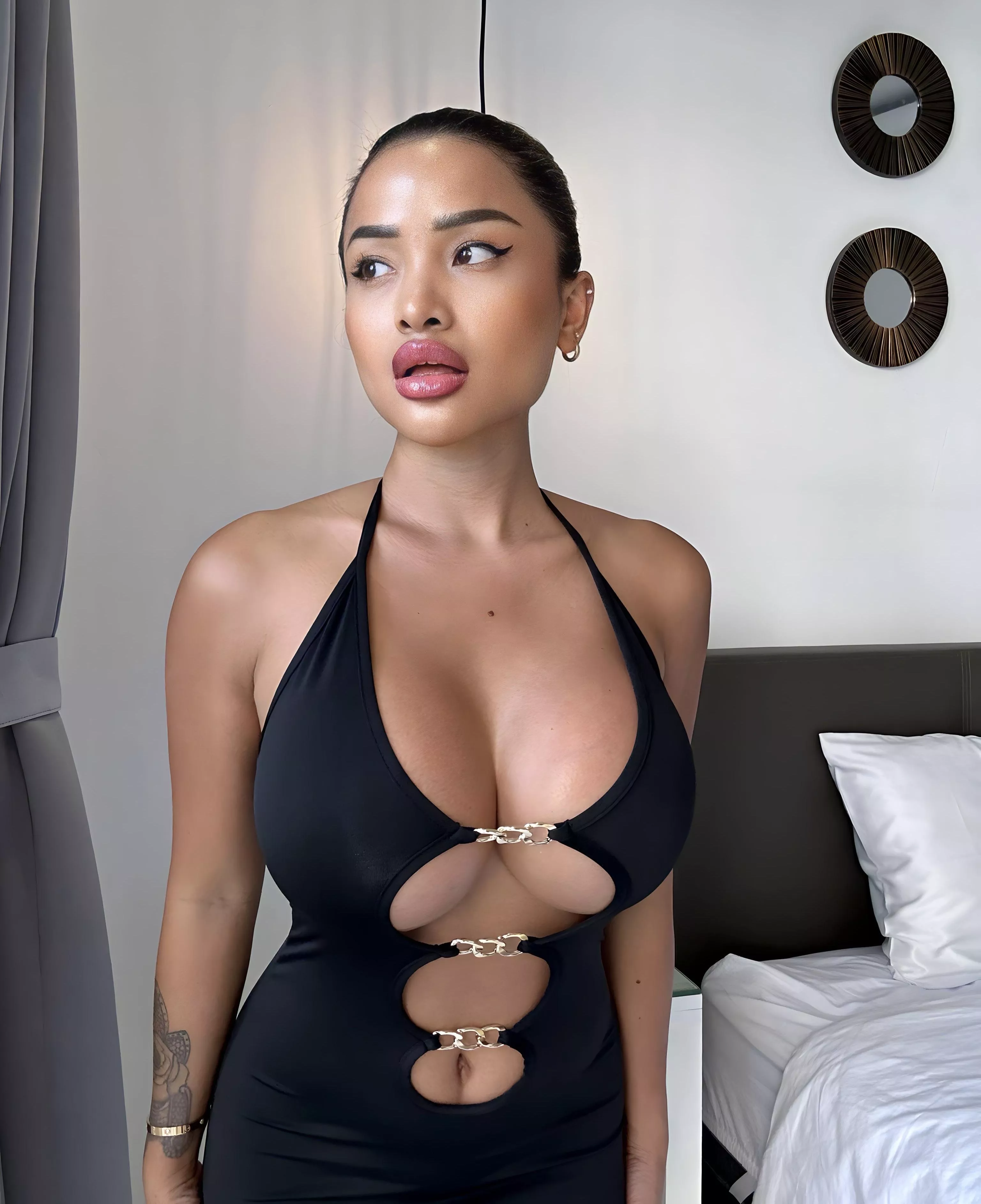 Can I be your Asian trophy doll? 🏆 💝 posted by AnnalinaXXX