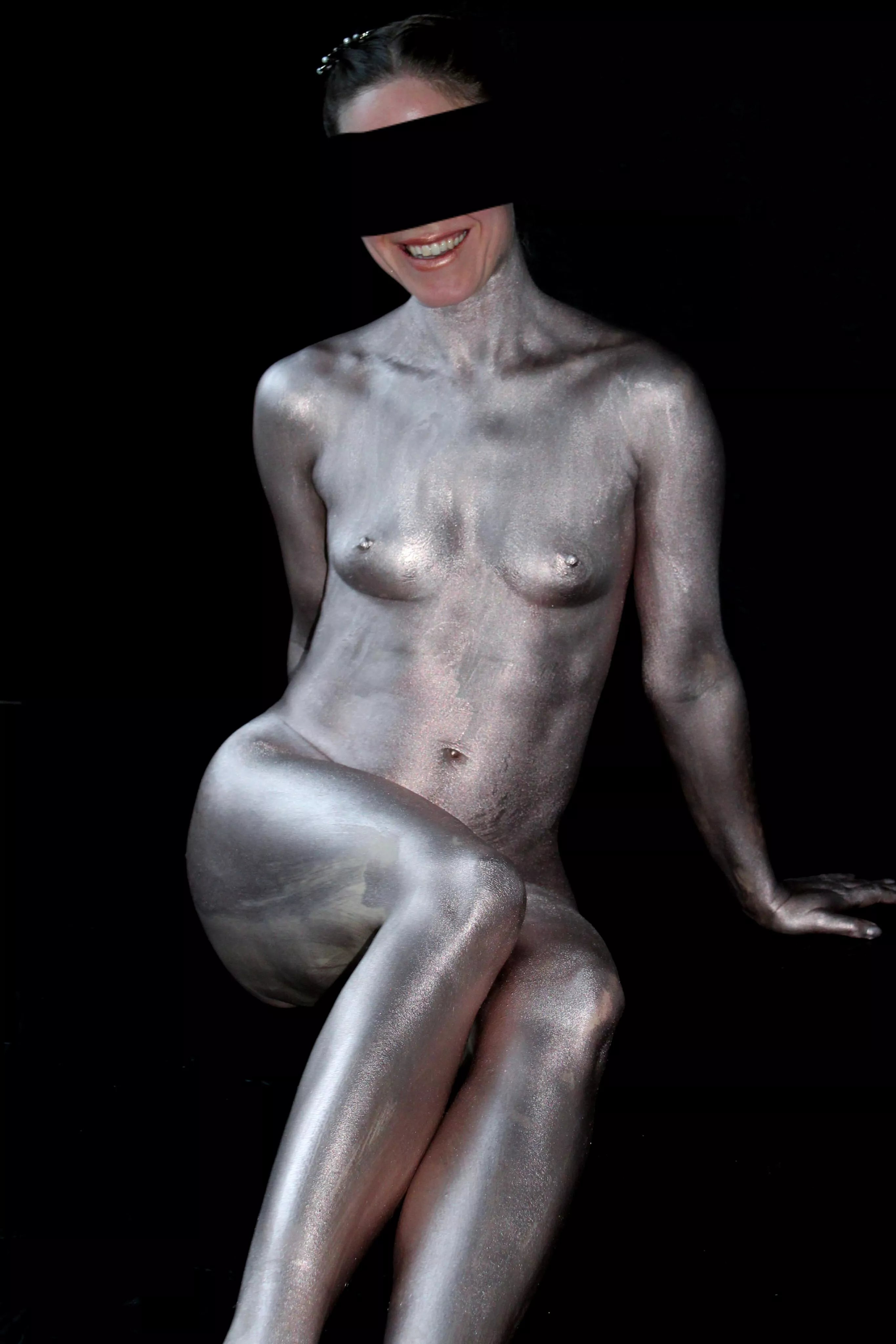 Dana Alien and metallic rose gold bodypaint posted by DanaAlien