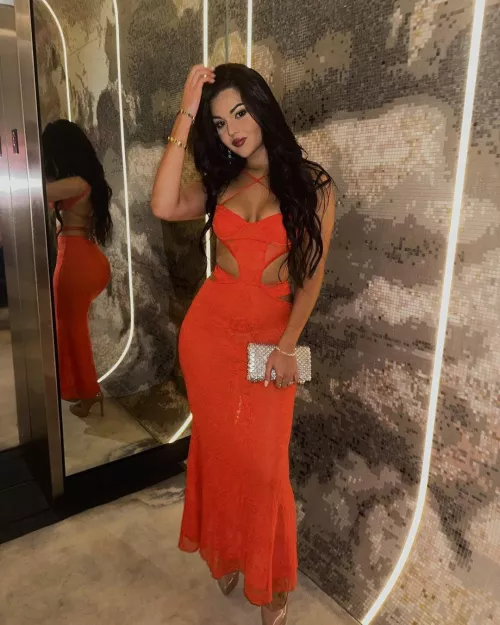 Do you like the red? by AmayaGrace