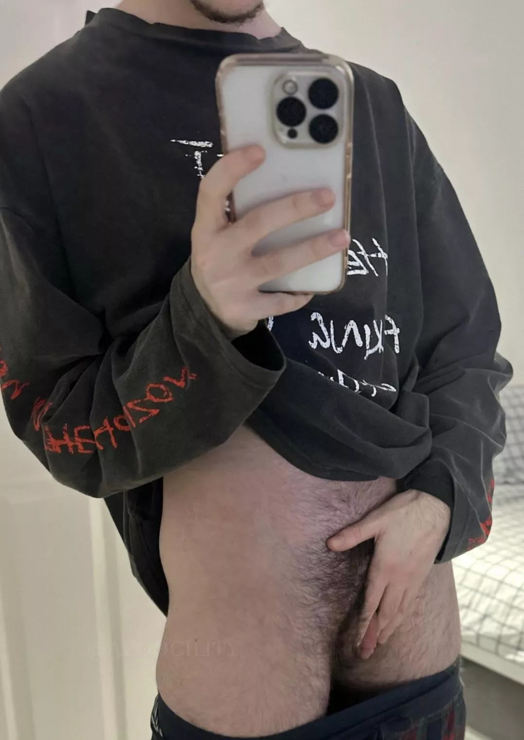 Hairy in all of the important places 🫶🏻 posted by apdocility