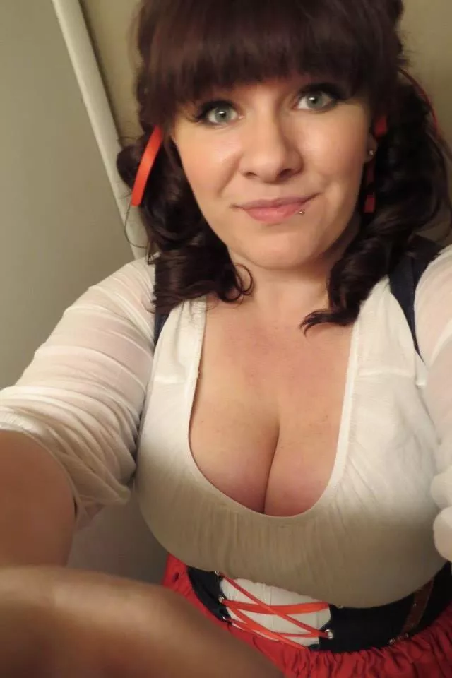 Heidi the milk/bier maid 🍻 posted by blessedbabygirl