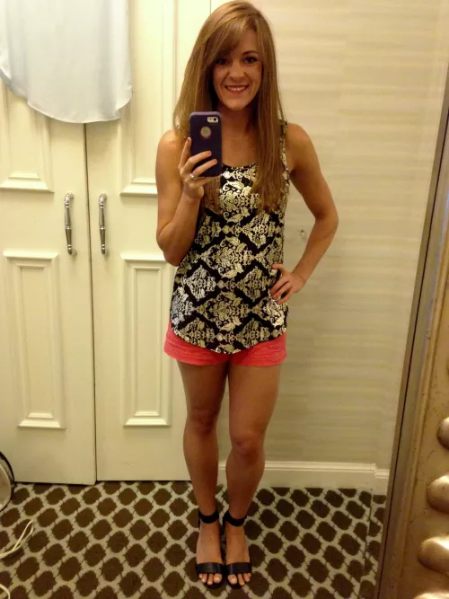 Hiya :) hope u like petite by swtsthrnbbby