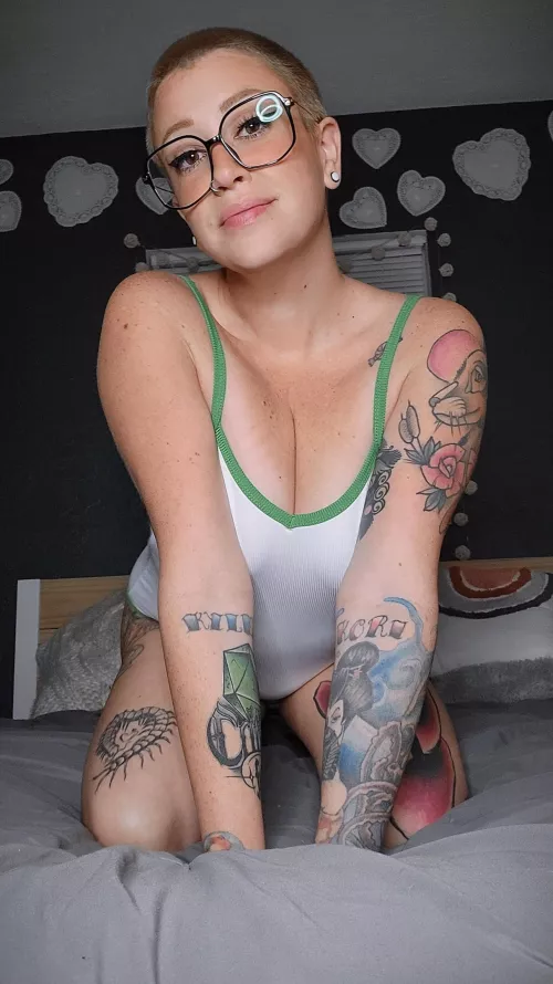 I have feminine features, but there's just *something* so boi-ish about me by Kirsten_pamyu