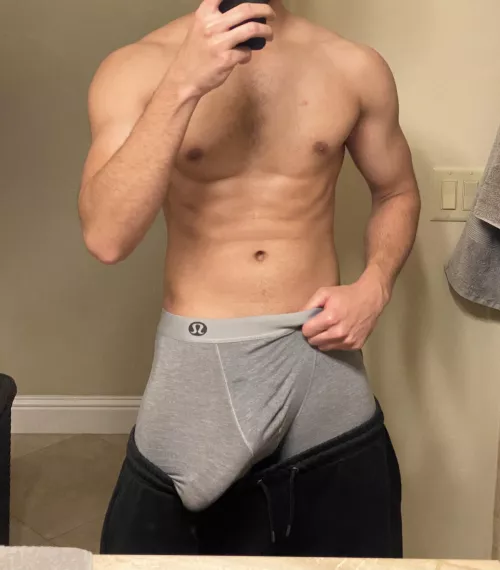 I love that the tip outline is so visible by thathungdude99