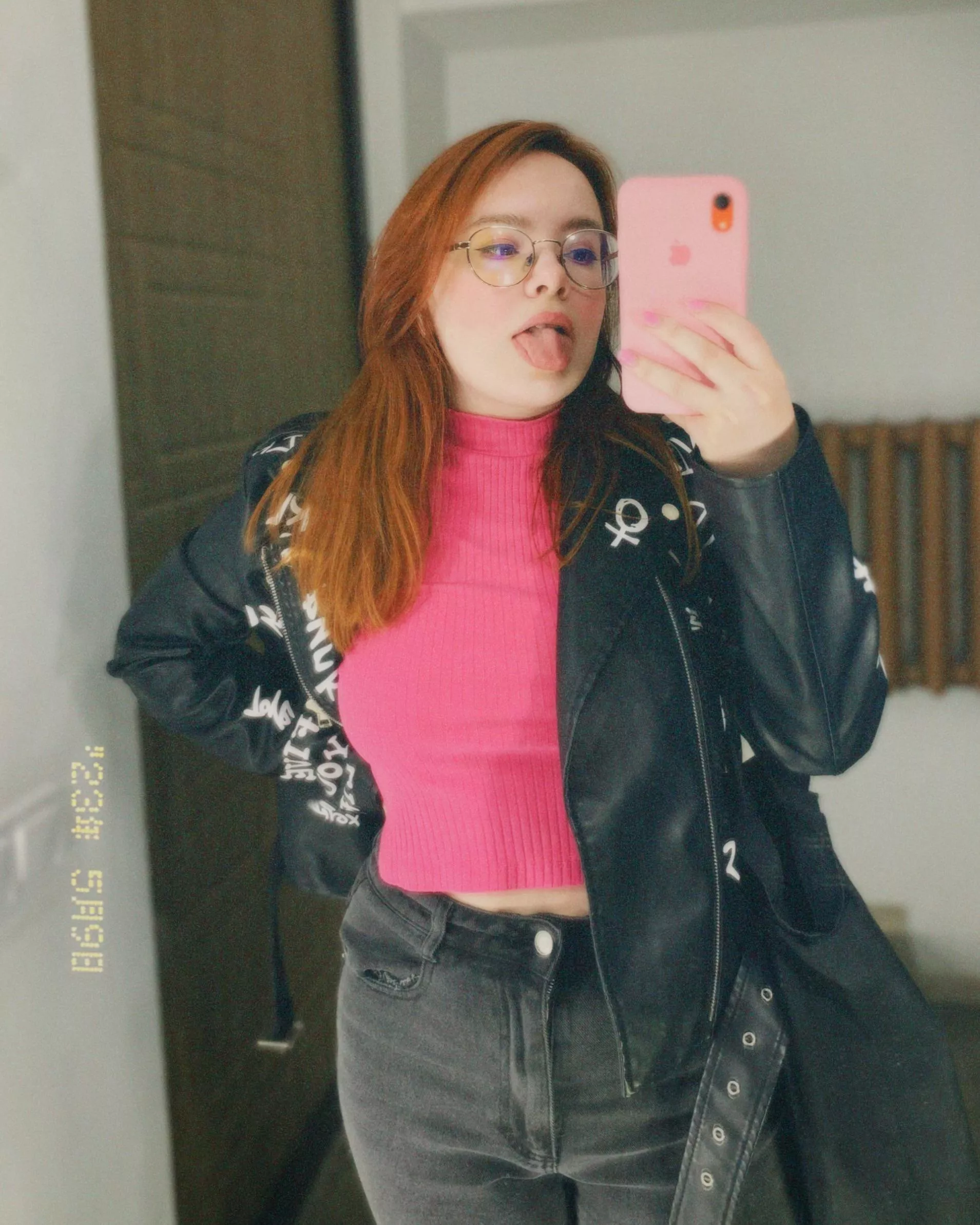 I'm bored, tell a joke 😝 posted by kalaturanastasi_1111