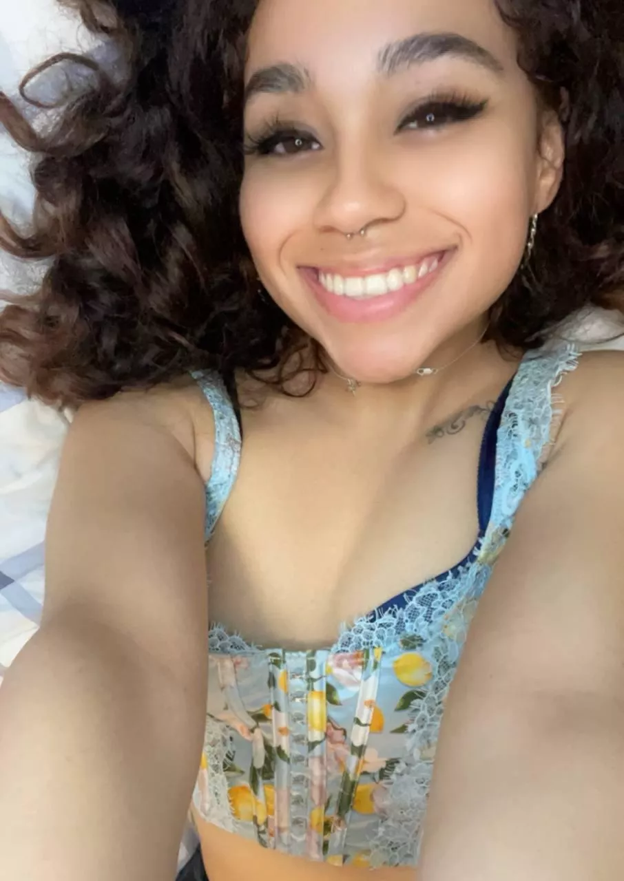 I'm feeling way better when I'm naked posted by AwesomeGirlo