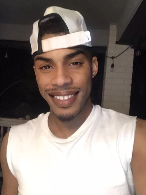 It took a long time to appreciate and love myself. At 36, I’m glad I can say I do now. Never give up on yourself, guys. 🤙🏽 by TheKingsFlyness323