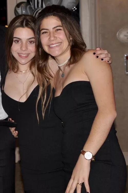 Left or right? [2] by Apprehensive_Key6093