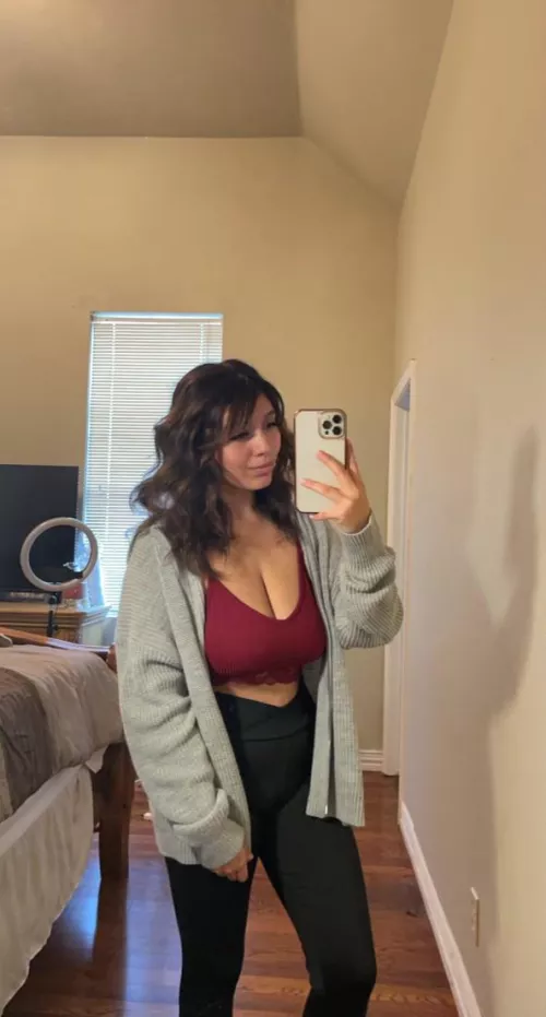 Off to the gym, wanna cum? by azaliamorenox2