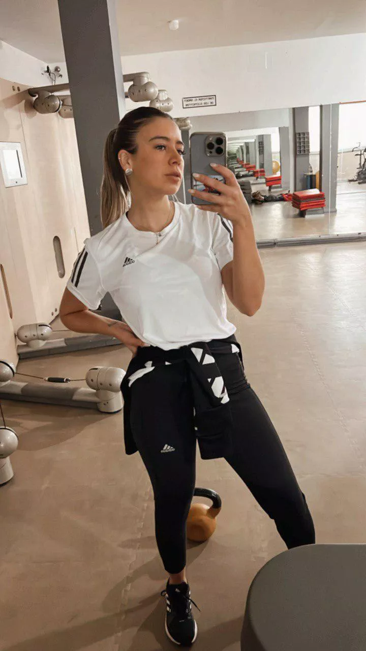 Pain now, fit tomorrow. 💪🏻 posted by sweetzieez