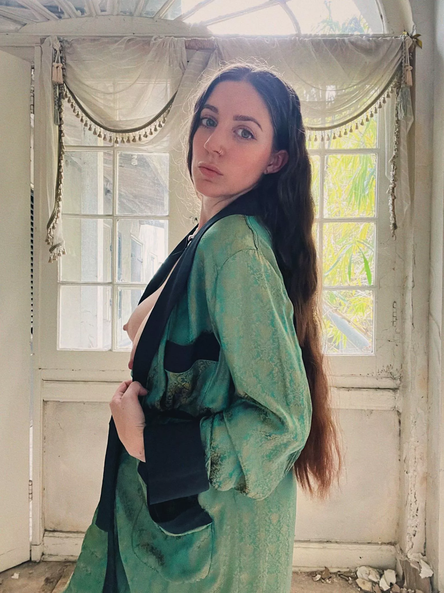 This is how vintage smoking jackets were worn, correct? posted by PrettySadieReed