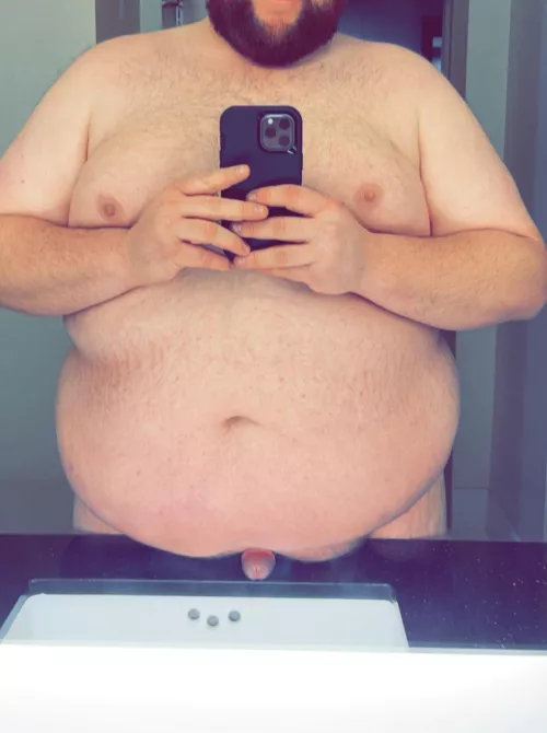 This is how we do bathroom selfies, right? by NoCalligrapher80