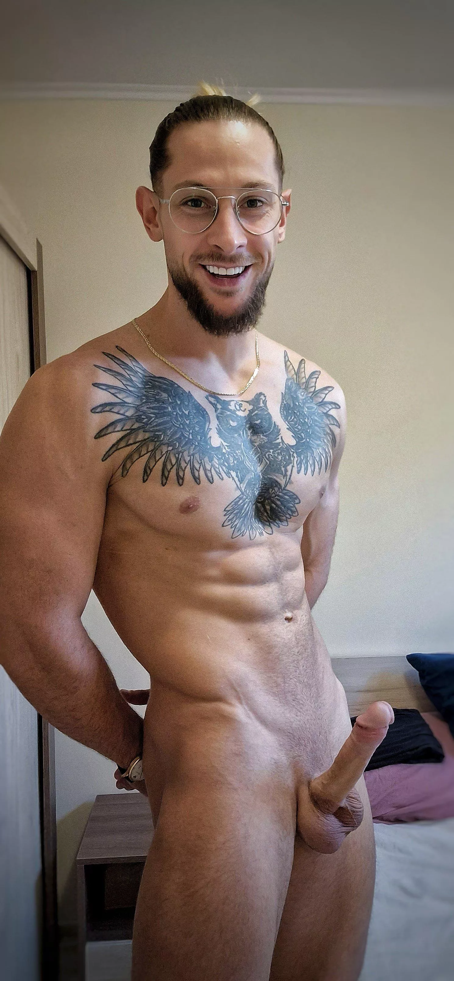 To the 6 people that see this, would you suck my cock? [28] posted by JeidVine1