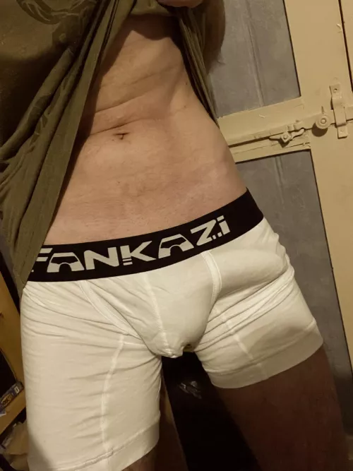 White bulge by Yedou_Frenchy