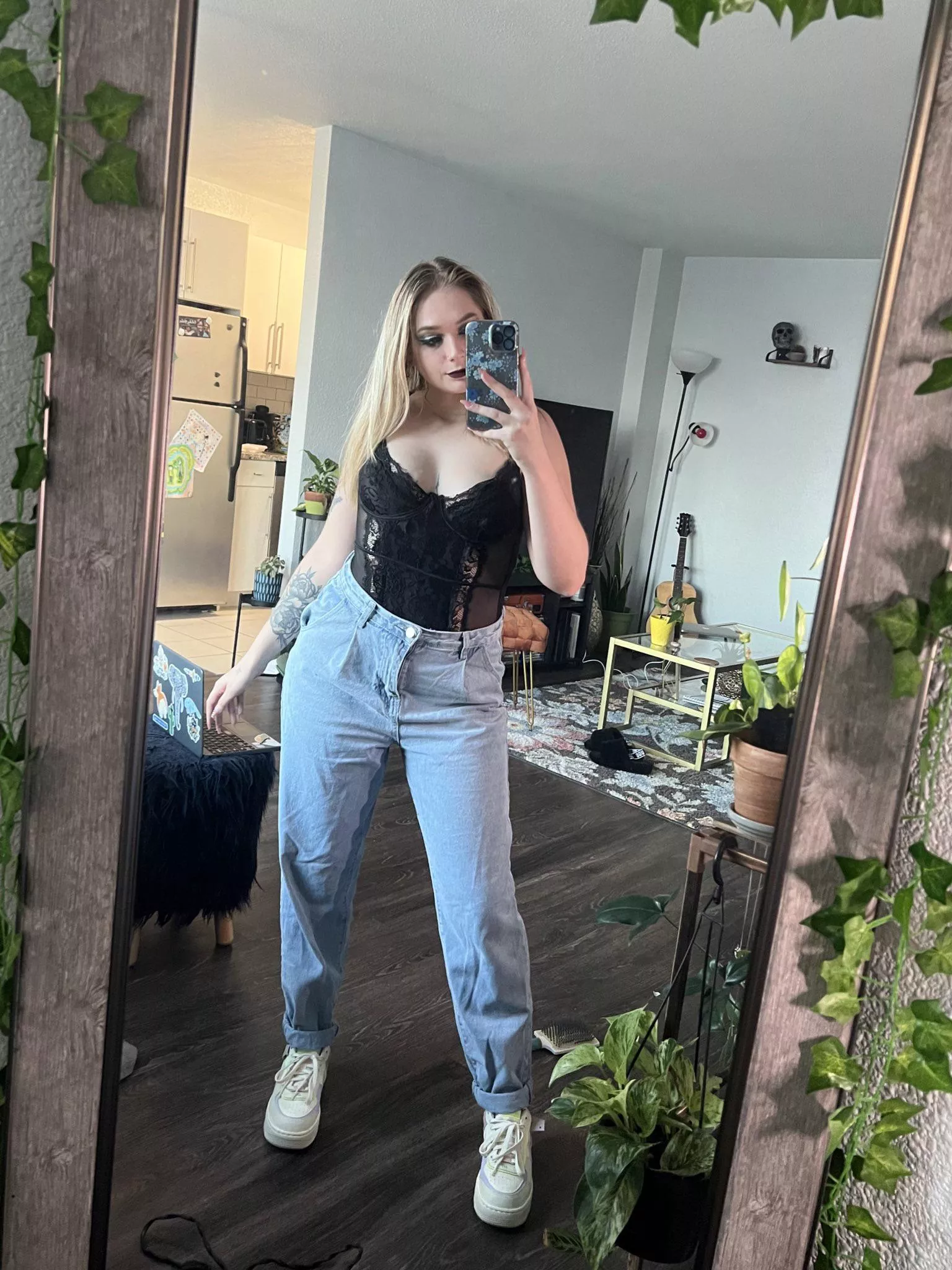 Worship me so I can lock you up in a chastity cage.. posted by betaboiusa