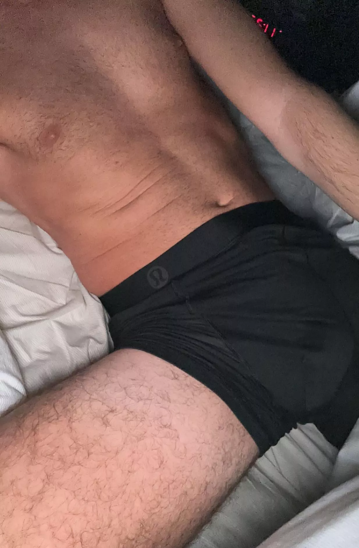 24 NYC morning wood message me older+++ posted by tennisplayer234