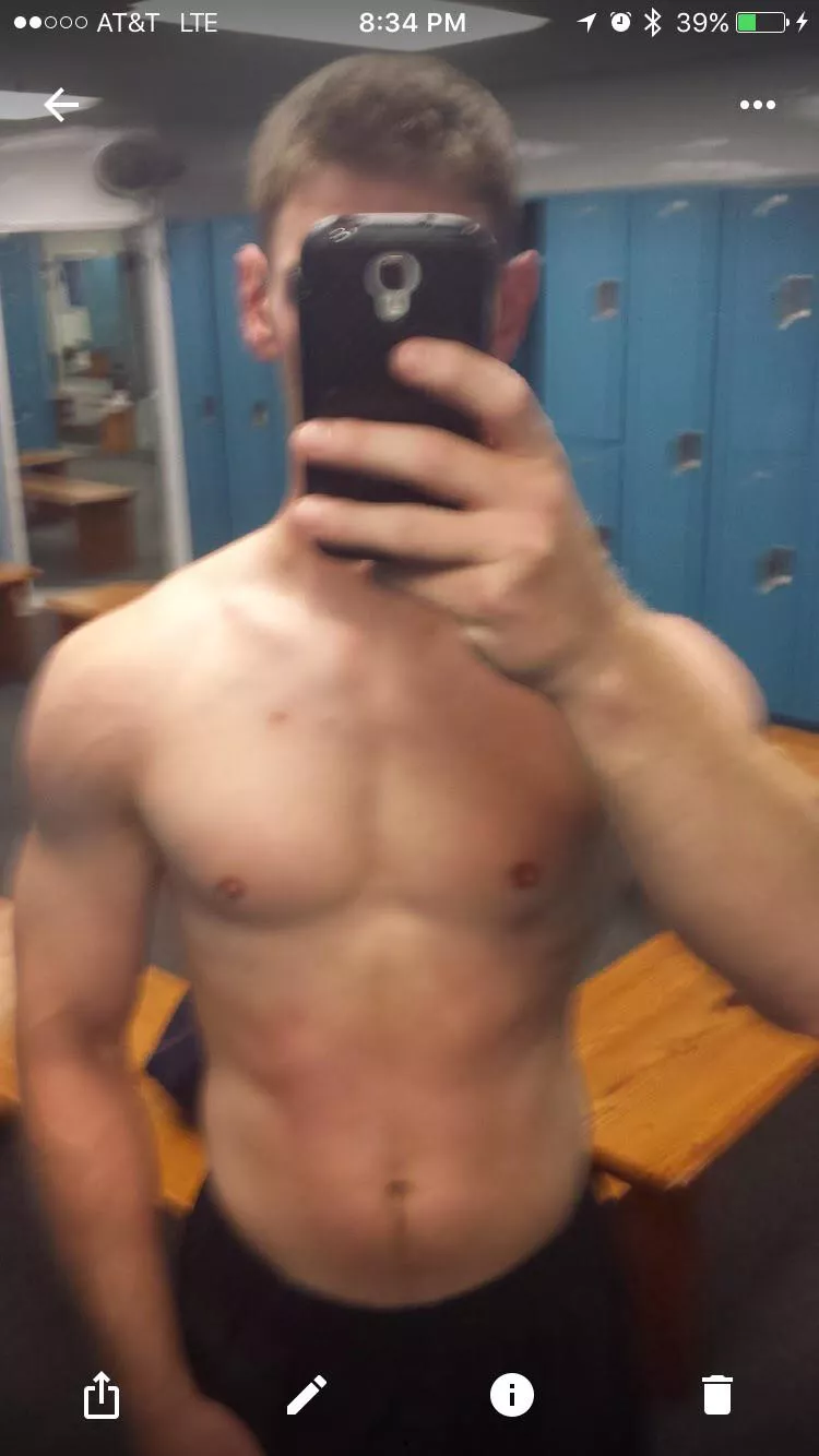 35M- Baltimore Stud looking for Hotwives/Couples posted by BmoreLax1989
