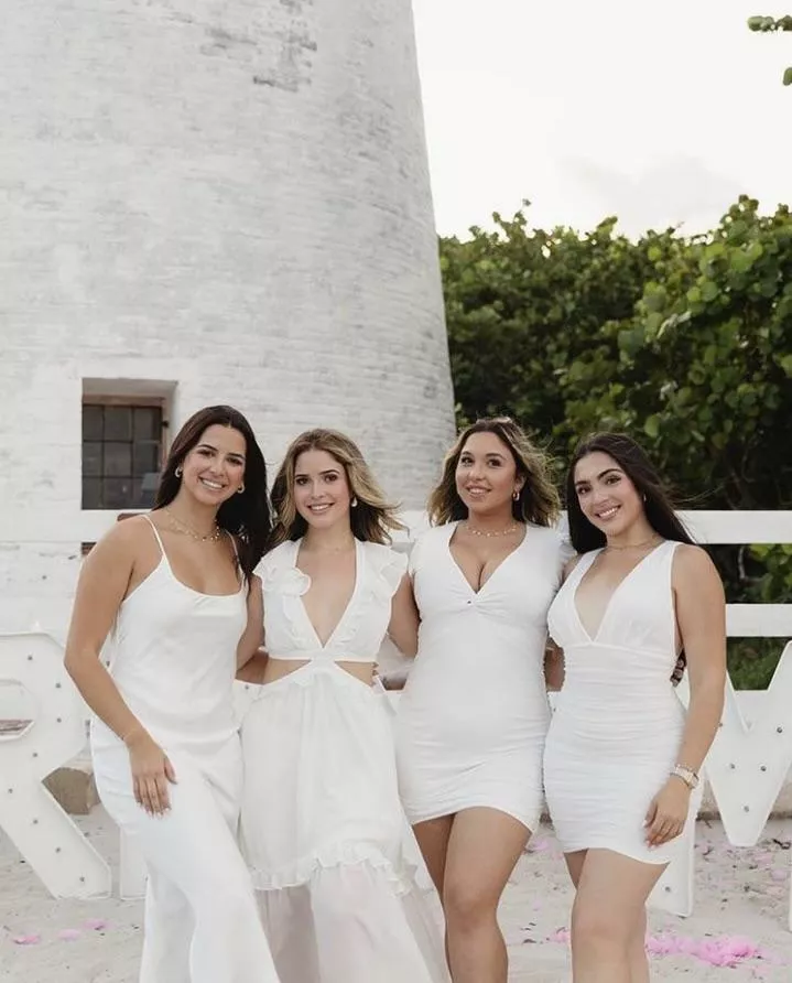 All white [4] posted by Responsible_Soil74